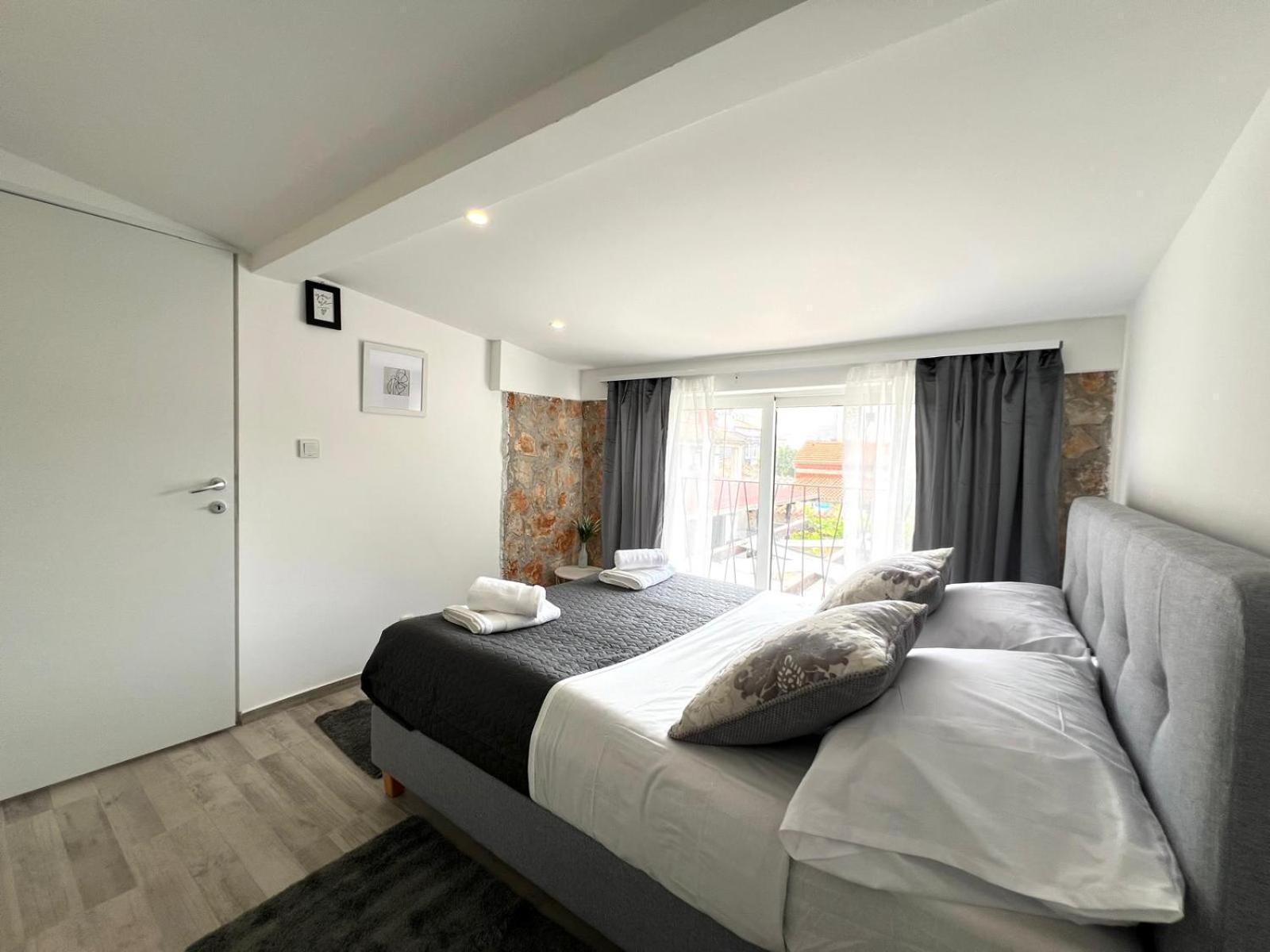 Ferienwohnung Azzurro Mare Pula Exterior foto