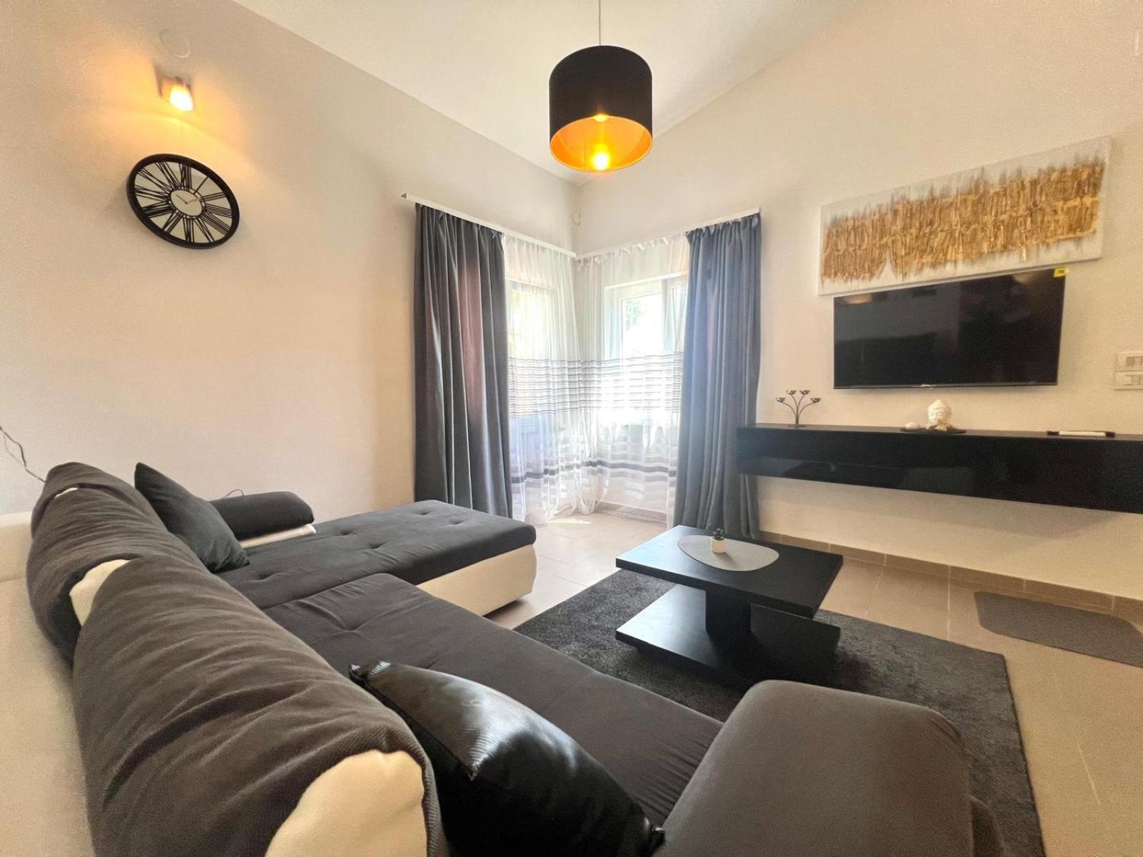 Ferienwohnung Azzurro Mare Pula Exterior foto